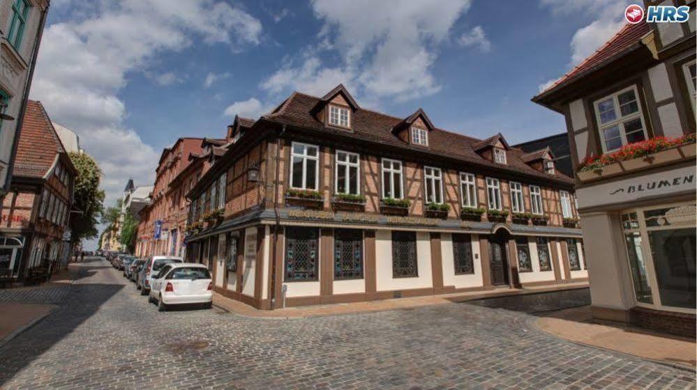 Готель Weinhaus Woehler Шверін Екстер'єр фото